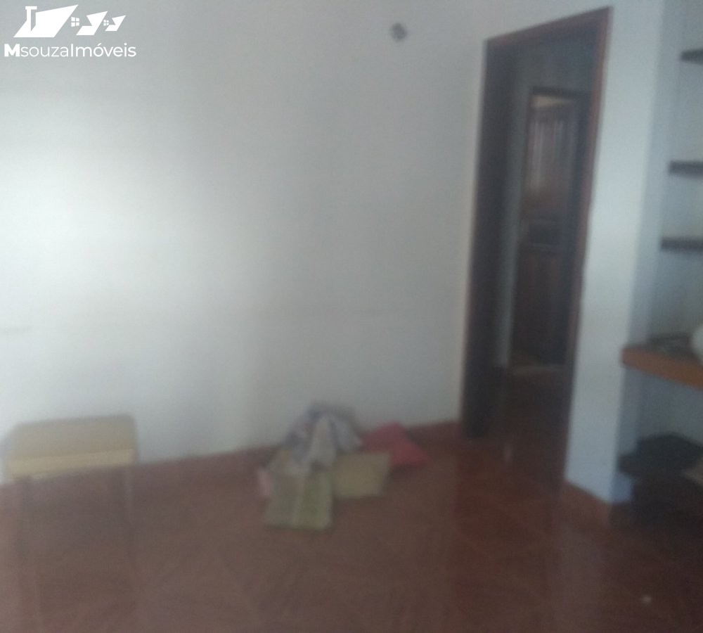 Casa 3 Qts  Venda  Carangola - Petrpolis/RJ [ Cd.: MS0051 ]